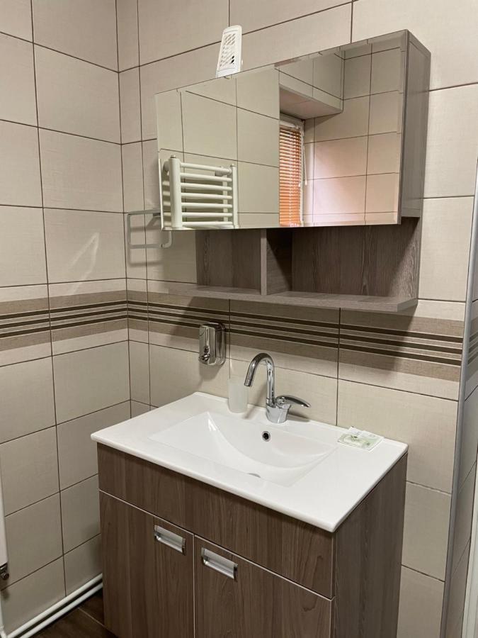 זרנג'נין Guest House Luxotel מראה חיצוני תמונה