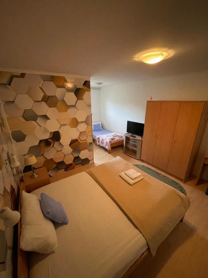 זרנג'נין Guest House Luxotel מראה חיצוני תמונה