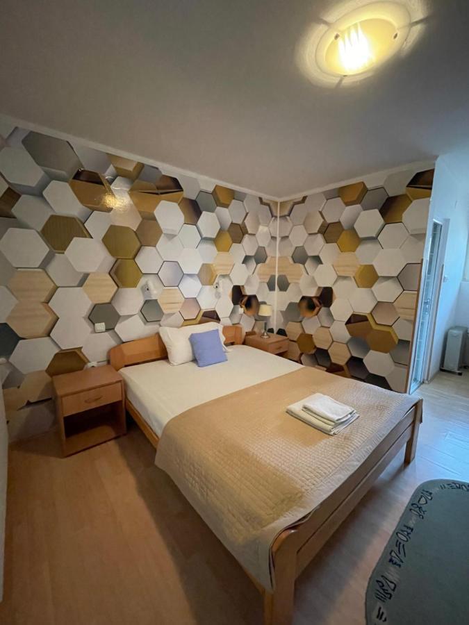 זרנג'נין Guest House Luxotel מראה חיצוני תמונה