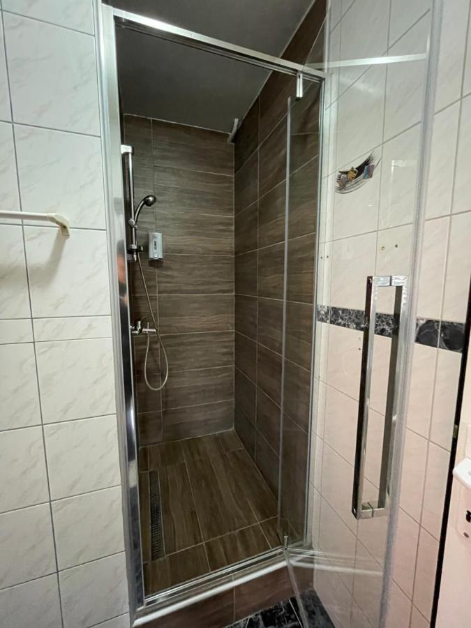 זרנג'נין Guest House Luxotel מראה חיצוני תמונה
